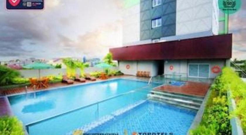 Ayola First Point Hotel Пеканбару Екстериор снимка